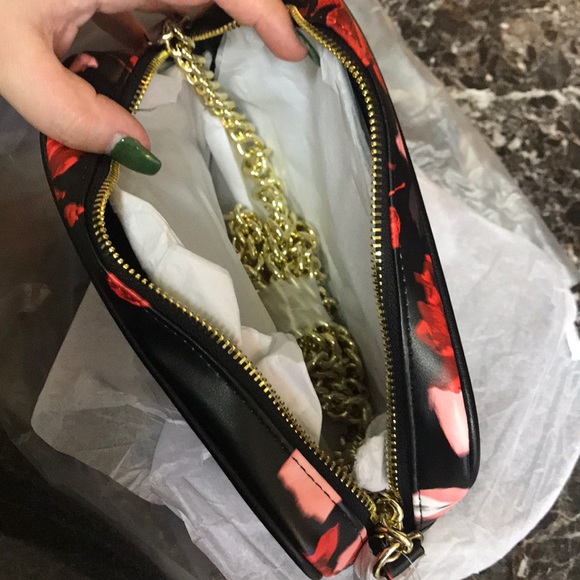 Victoria secret - Picture 2 of 3